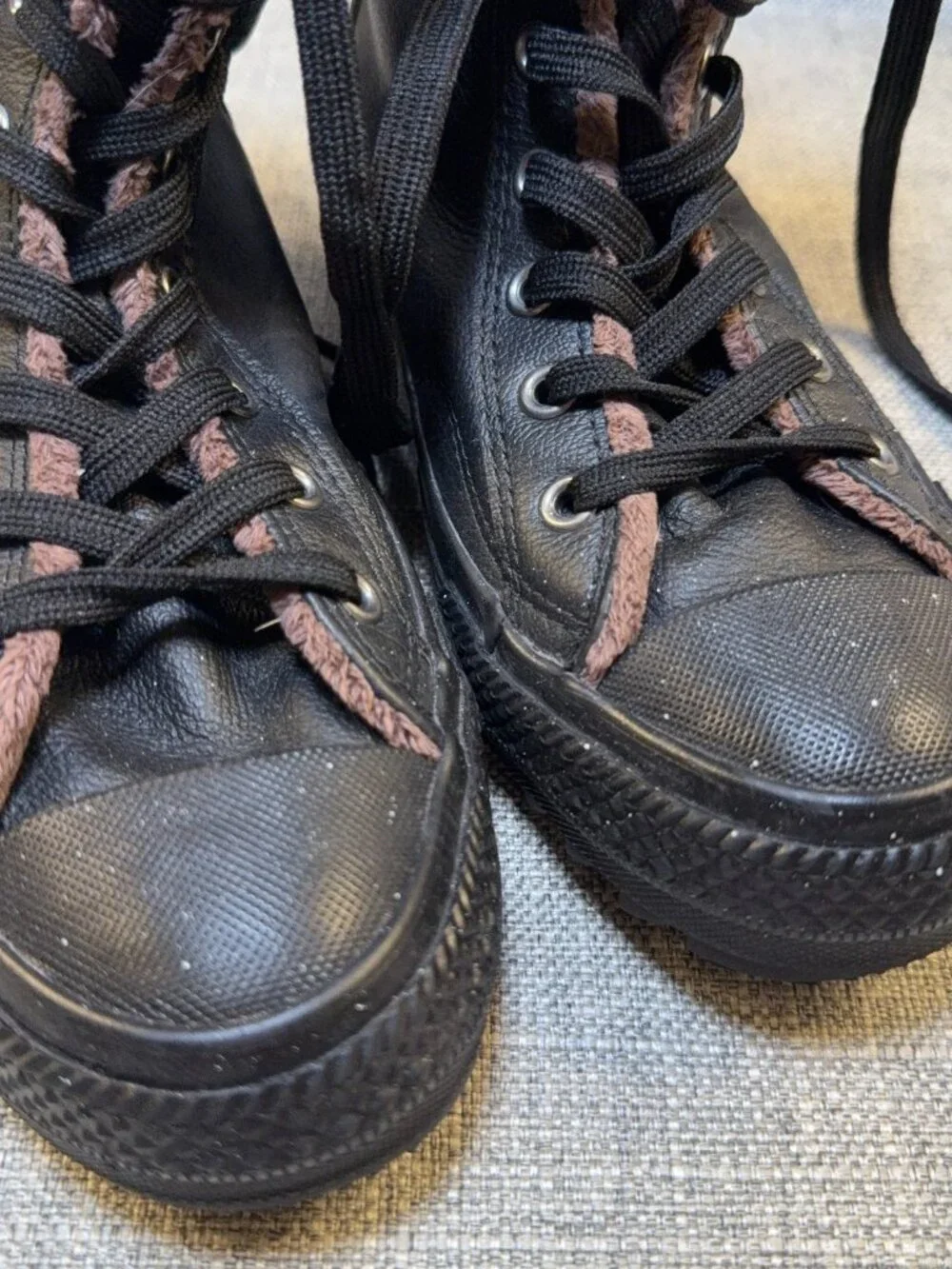 Converse Chuck Taylor Leather Fur Hi Rise Boots Black 553387C Size 4 Zip